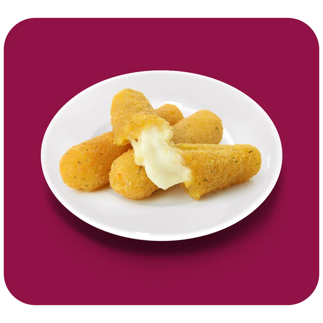 Mozzarella sticks fondants et croustillants, servis avec une sauce tomate à Versailles